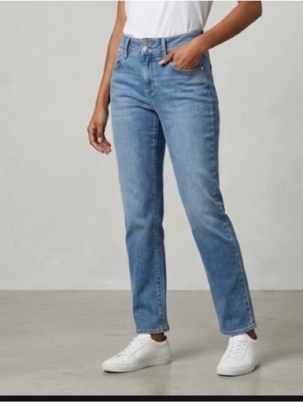 Hudson Jeans Mid Wash Straight Leg Jeans - Blue 855